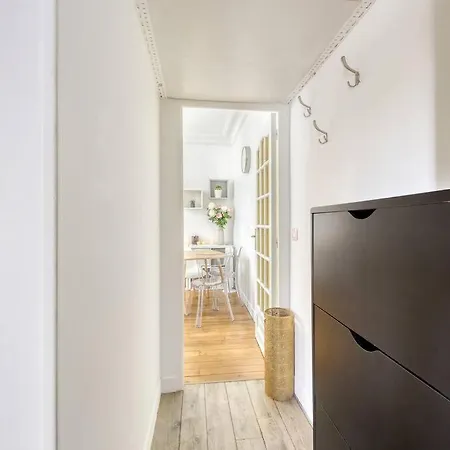 Le Parisien Chic- 4 Min Metro Apartment