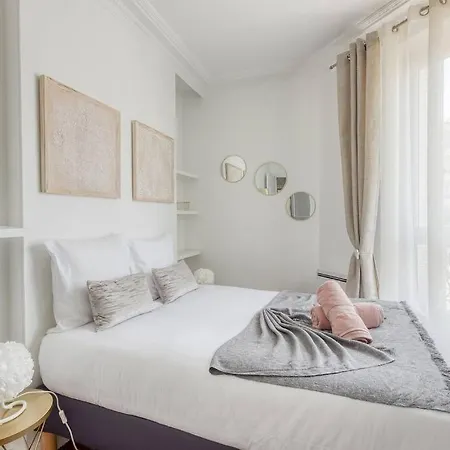 Apartment Le Parisien Chic- 4 Min Metro *